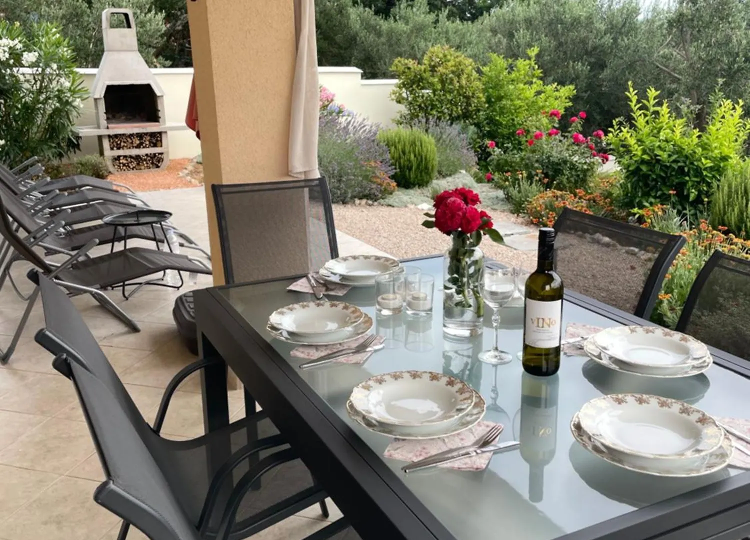 Apartment Villa Mebelle Mit Meerblick Jasenice  Croatia